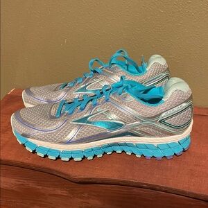 Brooks GTS Women's Athletic Shoes - Silver and Teal